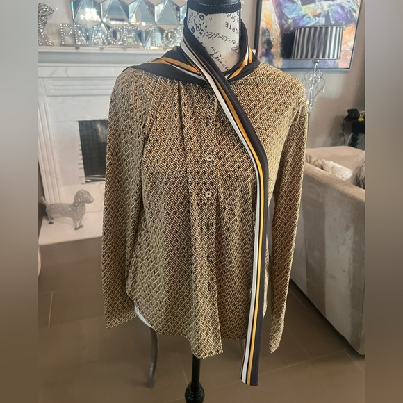 🆕 Michael Kors Geo-Print Bow Blouse - Picture 9 of 17